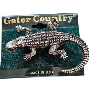Silver Toned Alligator Pin